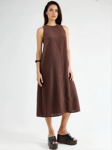 Hiccup Dress 'Linen Feel' in Brown: front