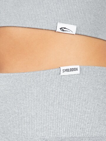 Smilodox Skinny Leggings 'Amaze Scrunch' in Grey