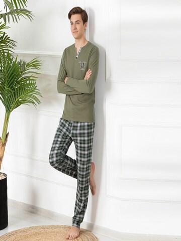 LOREZA Nachtkledij 'Jungen Pyjama Elijah' in Groen