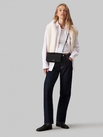 Calvin Klein Crossbody Bag in Black