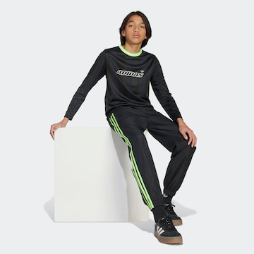 ADIDAS ORIGINALS Tapered Pants in Black