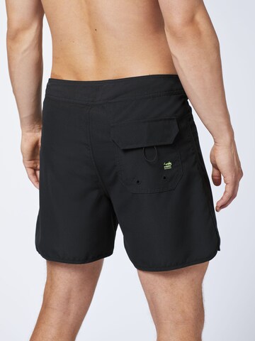 CHIEMSEE Badeshorts in Schwarz