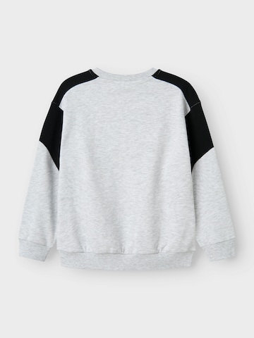NAME IT Sweatshirt 'NKMKERA' in Grey