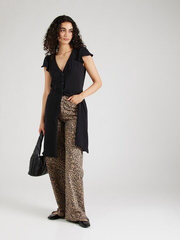 Robe 'Malin' ABOUT YOU en noir