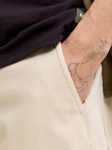 R.D.D. ROYAL DENIM DIVISION - Loosefit Pantalón en beige