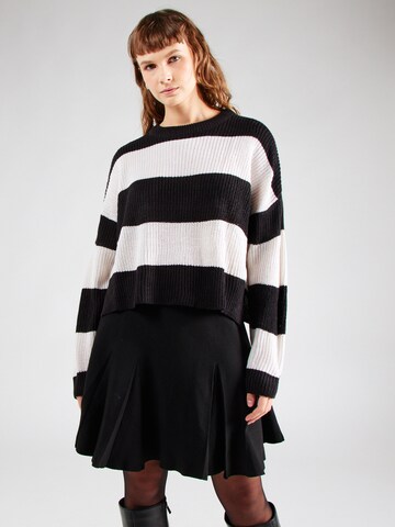 ABOUT YOU Pullover 'Thassia' i sort: forside