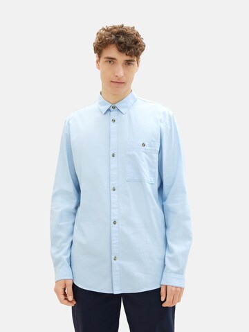 TOM TAILOR DENIM - Ajuste regular Camisa en azul: frente