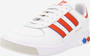 ADIDAS ORIGINALS Platform trainers 'G.S. Court' in White: front