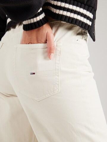 Tommy Jeans Regular Jeans 'LAYLA' in Weiß