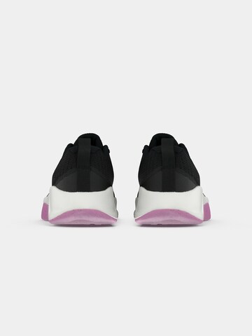 NIKE Спортивная обувь 'MC Trainer 3' в Черный