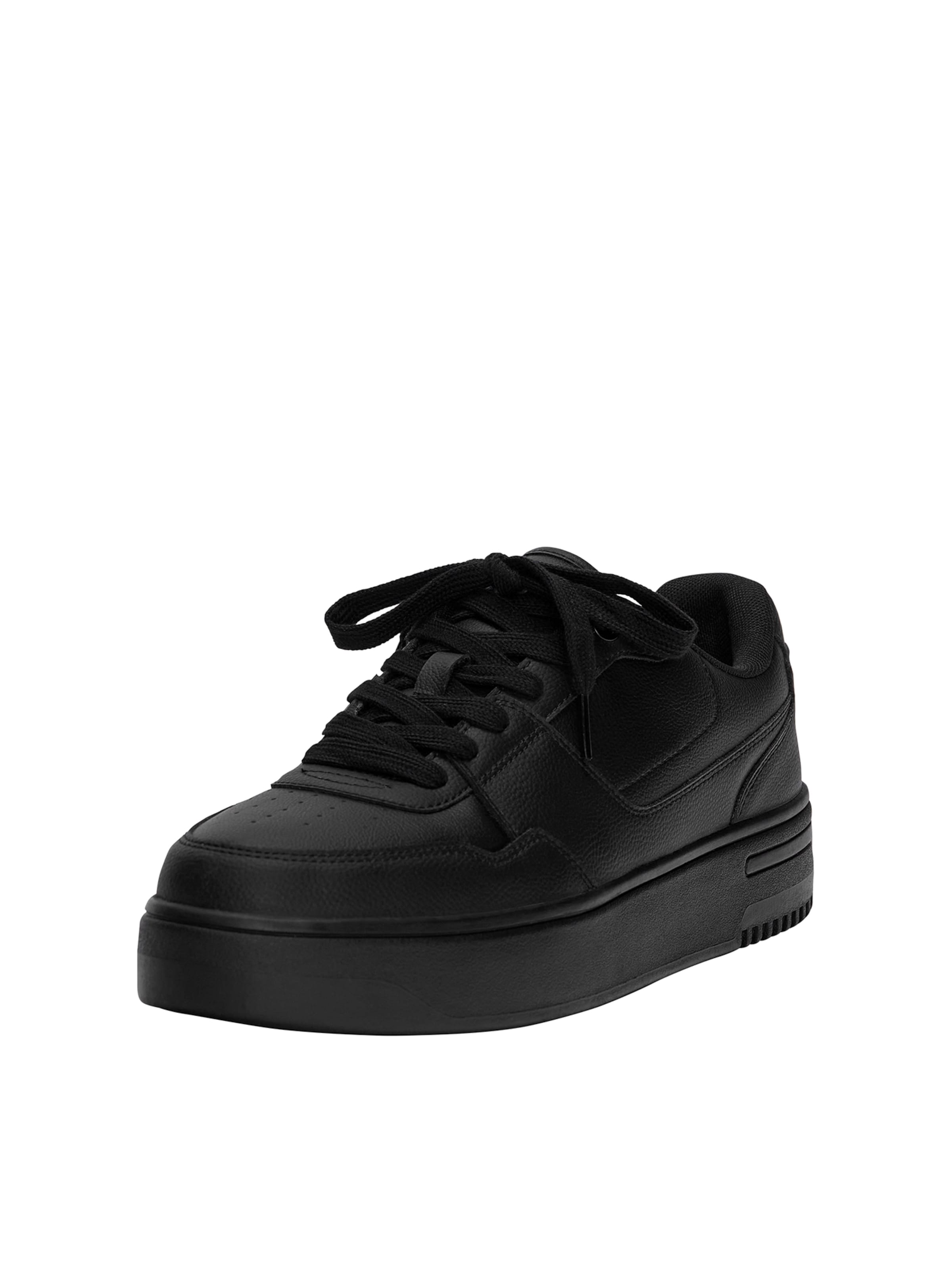 Baskets basses Pull&Bear en noir : devant