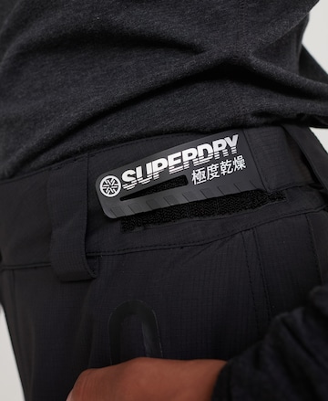 Regular Pantalon de sport 'Pro Racer Rescue' Superdry Snow en noir