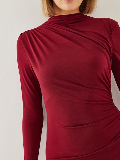 Bianco Lucci Kjole i burgunder, Produktvisning