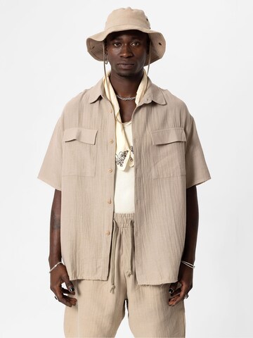 Camicia 'North Richland Hills' di VAMOS CLO in beige: frontale