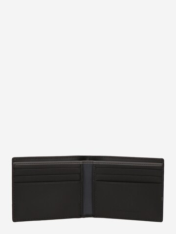 TOMMY HILFIGER Wallet in Black