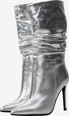 faina Boots in Silver