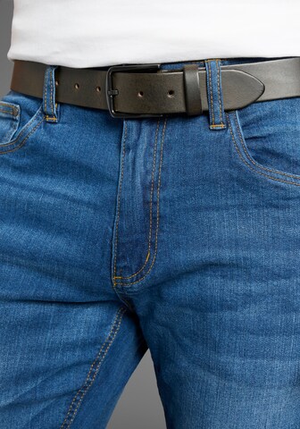 Man's World Belt in Green