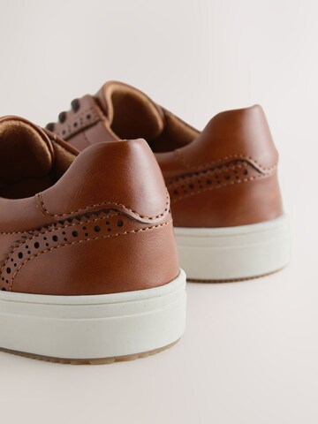 Next Sneaker in Braun