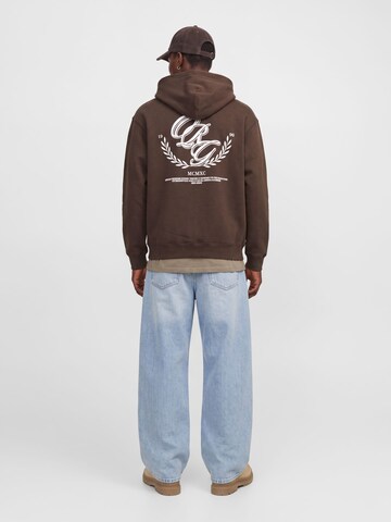 Felpa di JACK & JONES in marrone