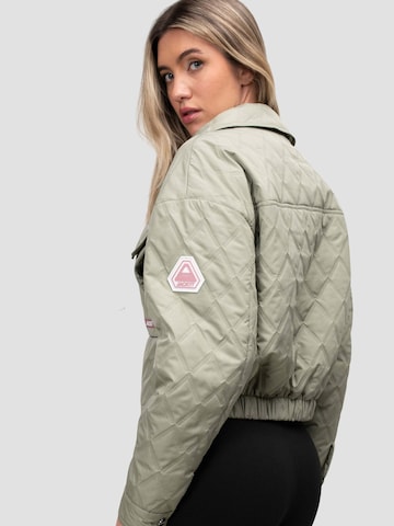 Giacca per outdoor ' Eden Quiltshirt ' di JACK1T in verde
