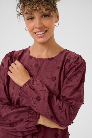 Rochie de la Cream pe roșu