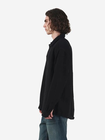 Giesto Regular fit Button Up Shirt in Black