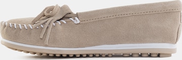 Mocassin 'Kilty plus' Minnetonka en beige : devant