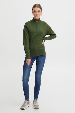 Oxmo Sweater in Green