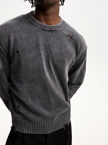 BershkaPulover - siva boja