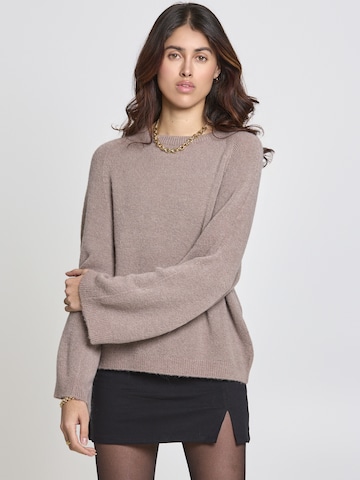 Lilavie Pullover 'Sophiaa' in Grau: Vorderseite