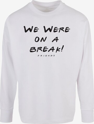 ABSOLUTE CULT Shirt 'Friends - We Were On A Break' in Wit: voorkant