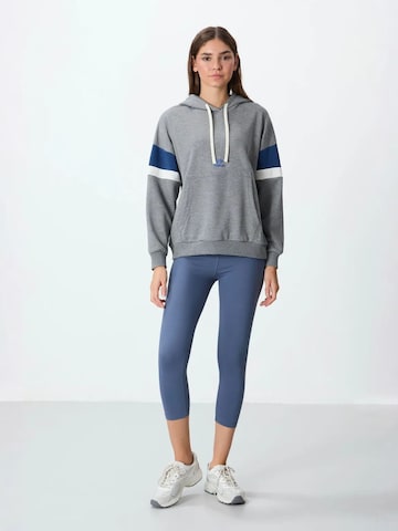 Sweat-shirt 'Sweatshirts' Tommy Life en gris