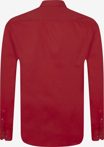 Coupe regular Chemise 'Josh' Sir Raymond Tailor en rouge