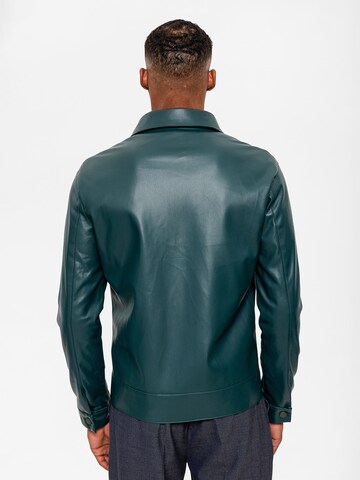 Antioch Between-season jacket in Green