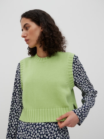 Pull-over 'Mailina' EDITED en vert : devant