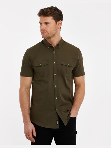 Coupe regular Chemise 'Furore' Threadbare en vert : devant