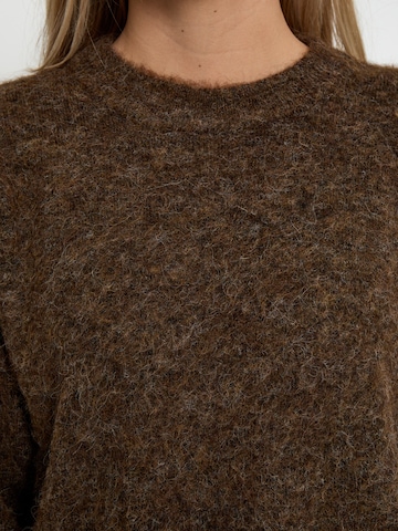 Peppercorn Sweater 'Sylvie' in Brown