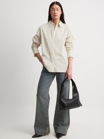 NA-KD Blouse in Beige
