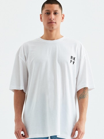 Rockupy Oversizeshirt 'Silas'‌‌‌‌‌‌‌‌‌ in Weiß: Vorderseite
