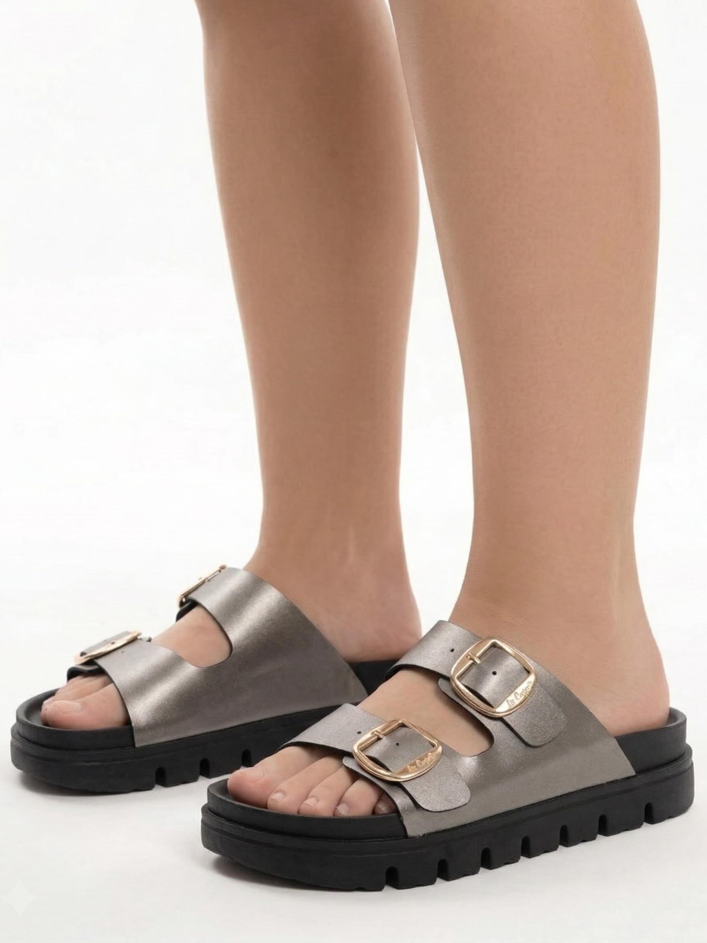 Lee Cooper Mule in Silver: front
