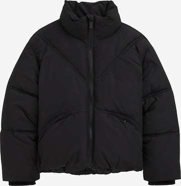 WE Fashion Talvitakki värissä musta: etupuoli