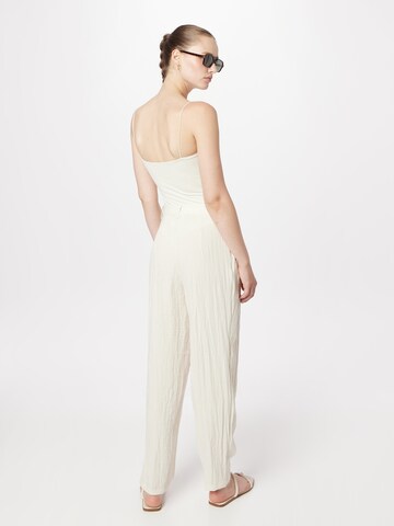 Monki Loosefit Bandplooibroek in Wit
