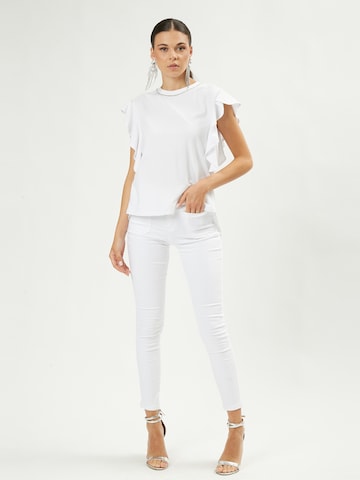 Influencer Top in White
