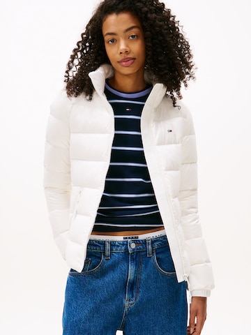 Tommy Jeans Jacke in Weiß: Vorderseite
