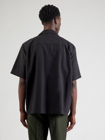 Coupe regular Chemise 'SLHBOXY-SUN' SELECTED en noir