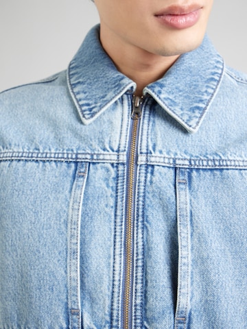 zils LEVI'S ® Starpsezonu jaka