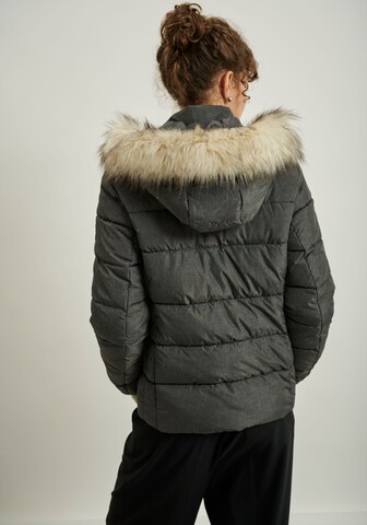 Hailys Jacke in Grau