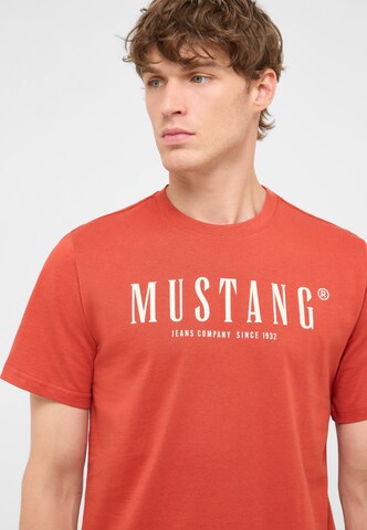 MUSTANG T-Shirt 'Austin ' in Rot