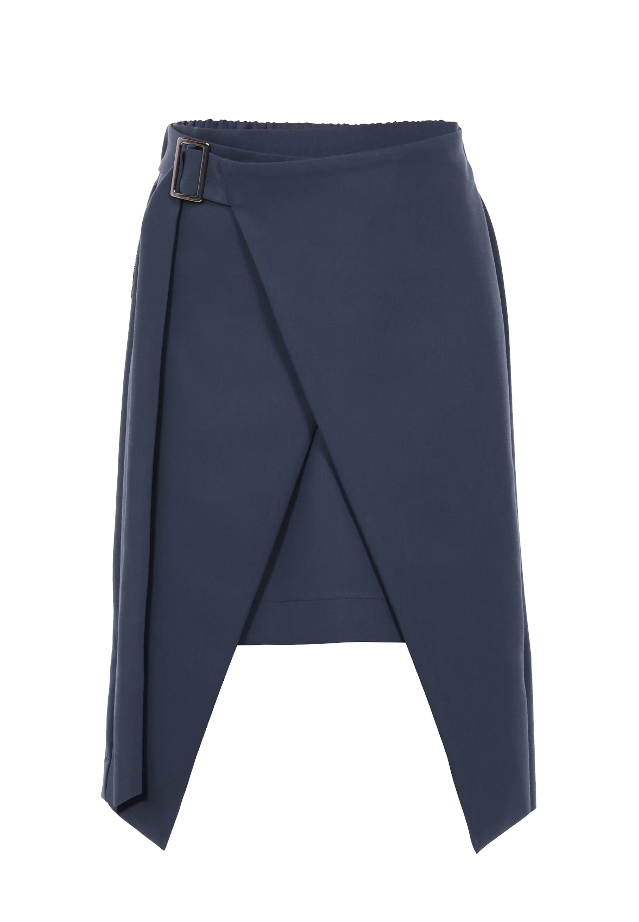 Gonna ' Freyday ' di Suri Frey in blu: frontale