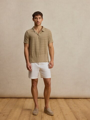 DAN FOX APPAREL Тениска 'Jon' в бежово